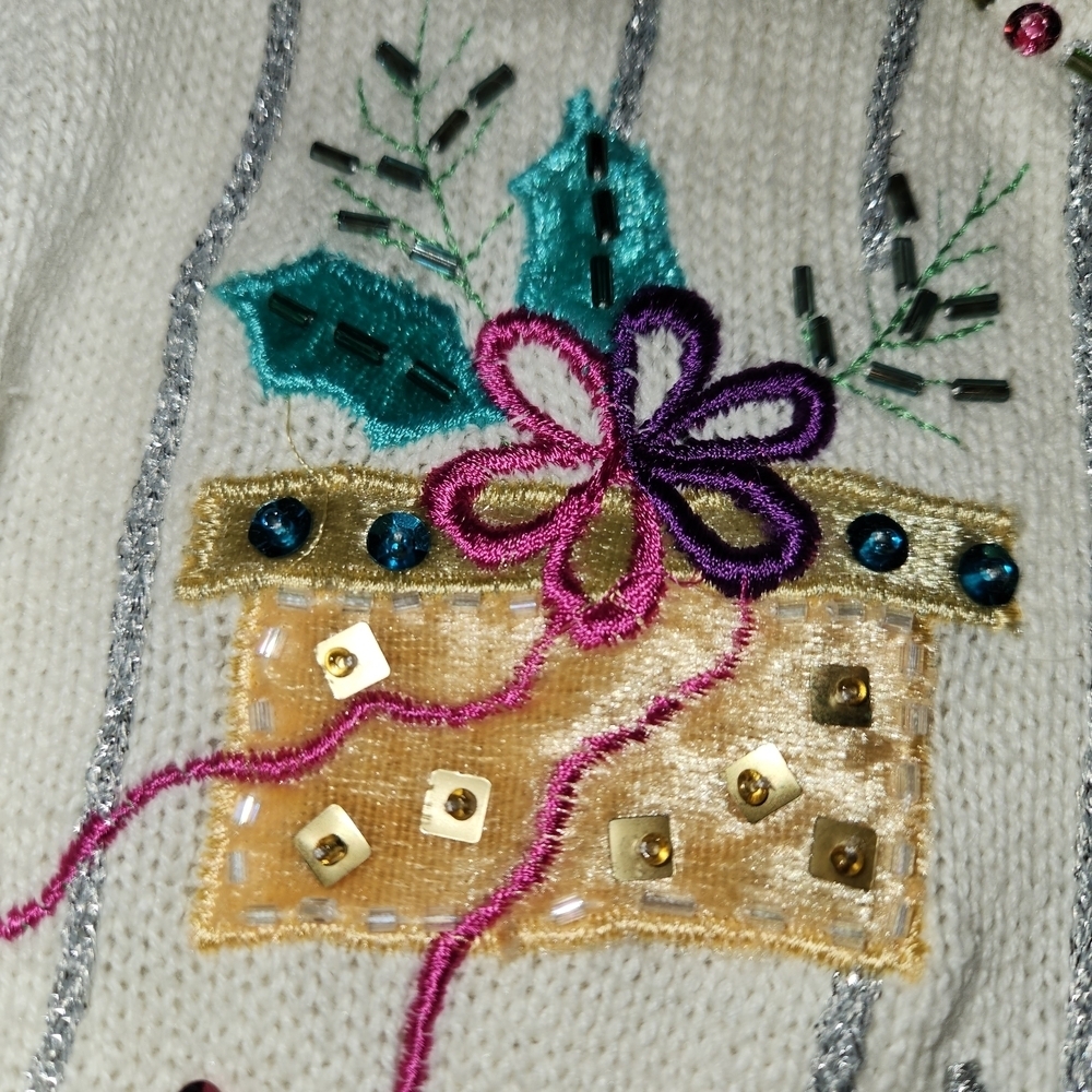 Vintage Tiara International Beaded Holiday Christmas Cardigan Sweater Size S - Picture 15 of 16